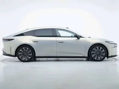 Toyota Platinum 7