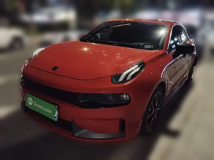 Lynk & Co 03