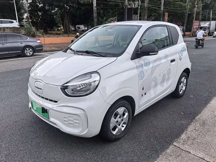 Roewe CLEVER by Colwei