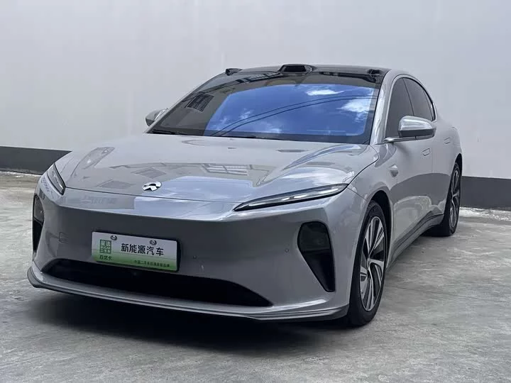 NIO ET5