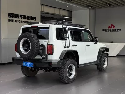 TANK 300