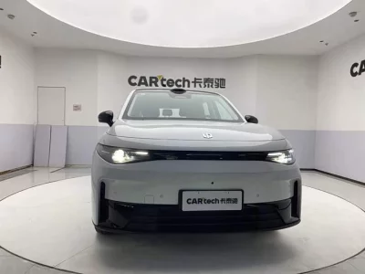 Leapmotor C10