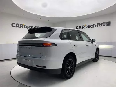 Leapmotor C10