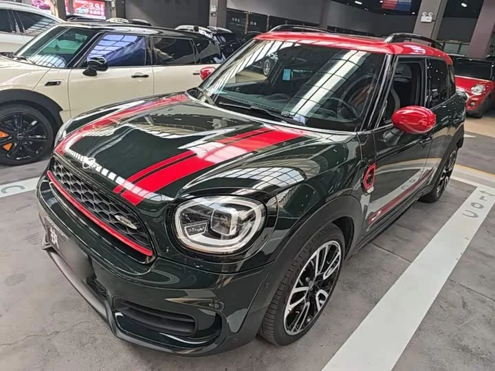 MINI JCW COUNTRYMAN