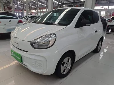 Roewe CLEVER by Colwei