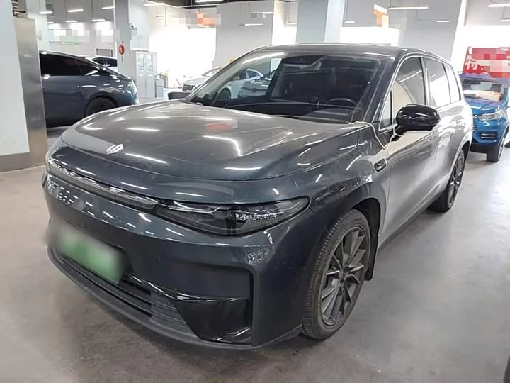 Leapmotor C10