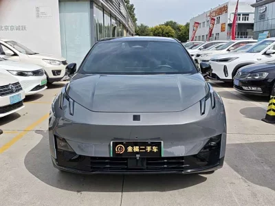 Lynk & Co Z20