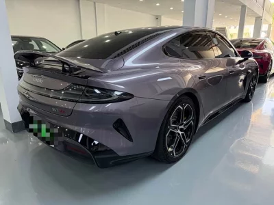 Xiaomi SU7