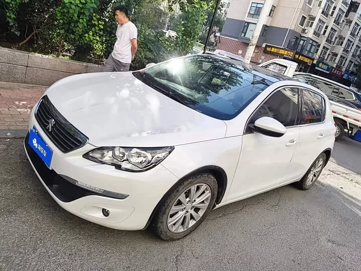 Peugeot 308S