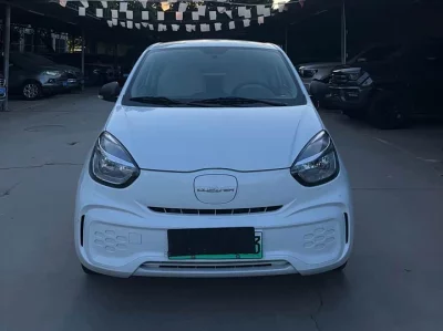 Roewe CLEVER by Colwei