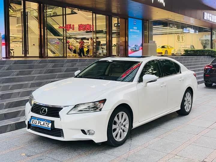 Lexus GS