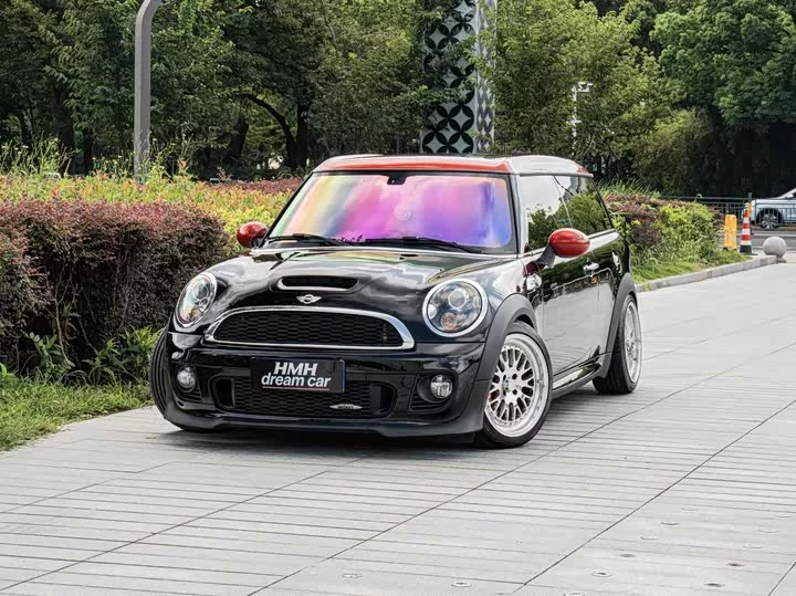 MINI JCW CLUBMAN