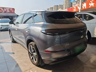 BYD Haima S06