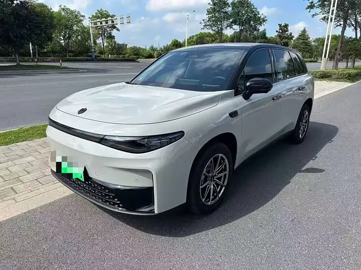 Leapmotor C10