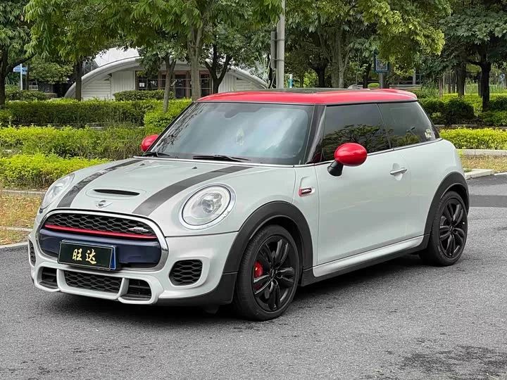 MINI JCW