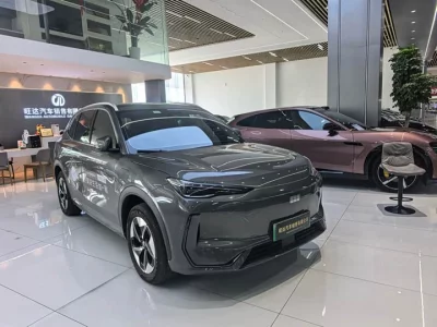 Geely Galaxy E5
