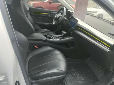 Roewe i5