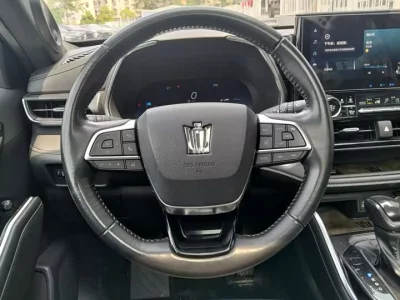 Toyota Crown Kluger