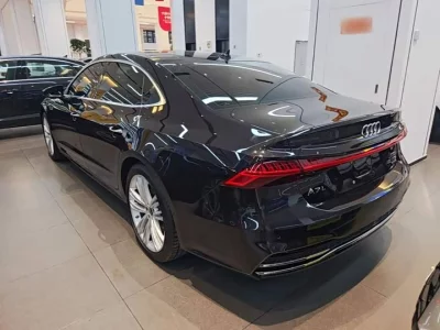 Audi A7L