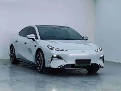 Geely Galaxy E8