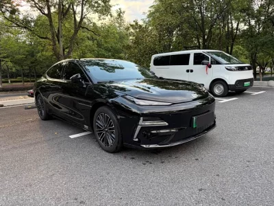 Geely Galaxy Star 8