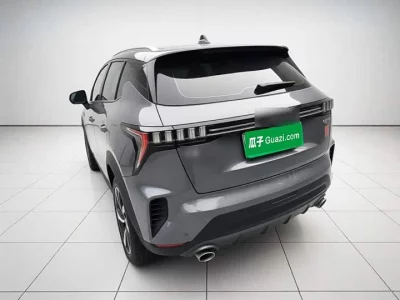 Lynk & Co 06 EM-P