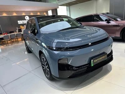 Leapmotor B10