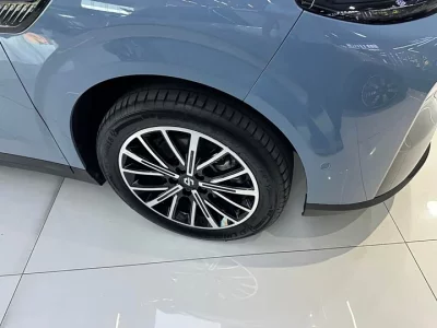 Leapmotor B10