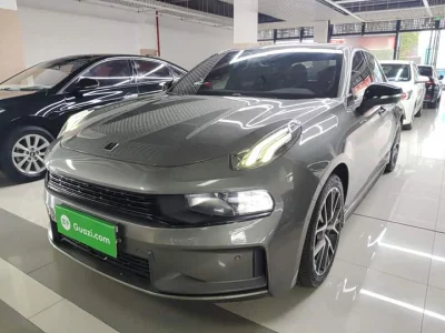 Lynk & Co 03