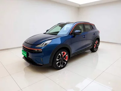 Lynk & Co 06