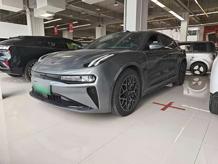 ZEEKR 001