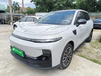 Leapmotor B10