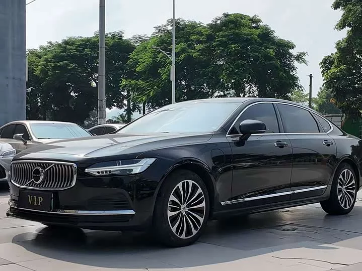 Volvo S90 plug-in hybrid