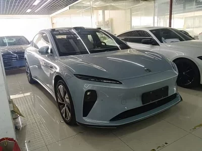 NIO ET5