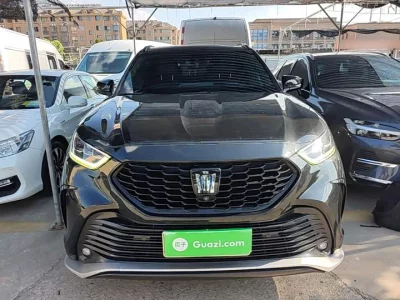 Toyota Crown Kluger