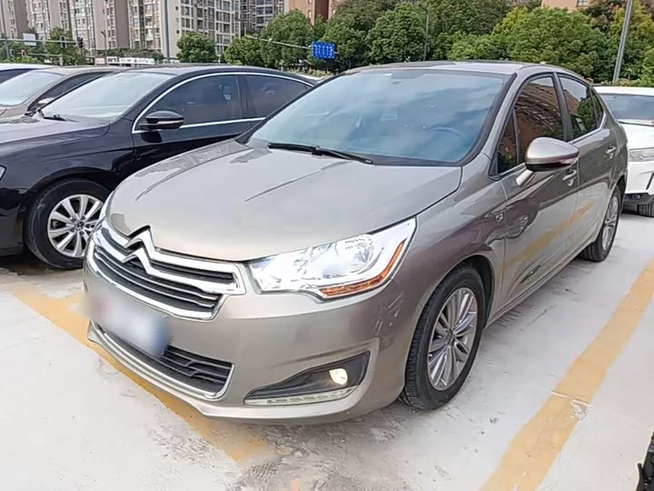 Citroën C4L