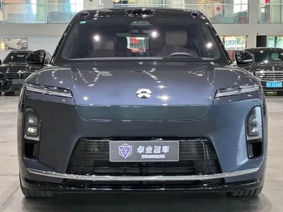 NIO ES8