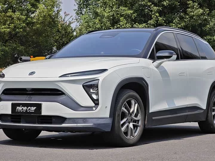 NIO ES6