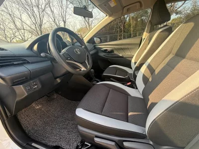 Toyota Yaris L