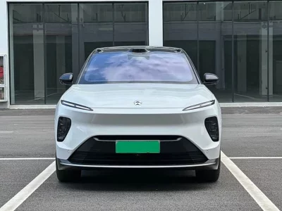 NIO ES8