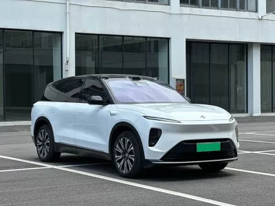 NIO ES8