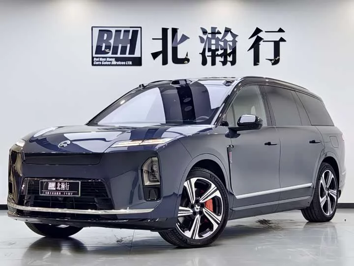 NIO ES8