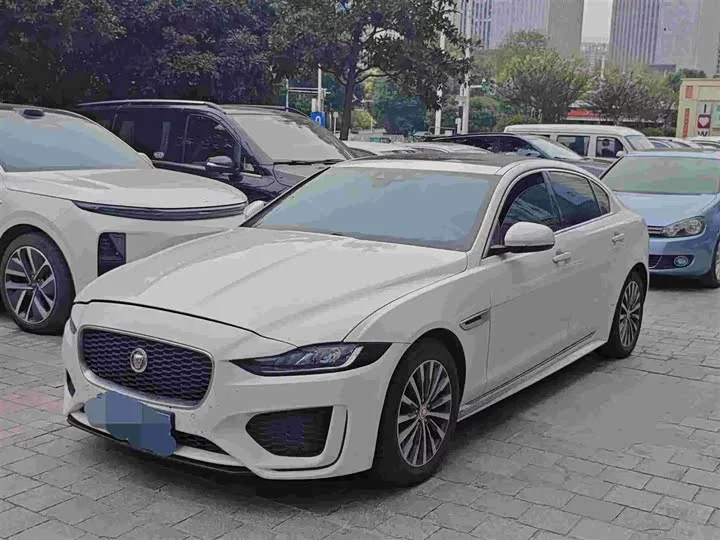 Jaguar XEL