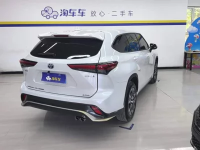 Toyota Crown Kluger