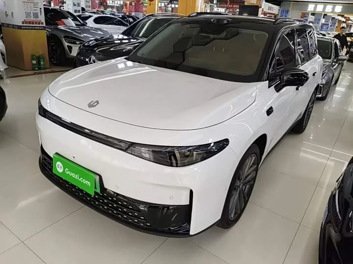 Leapmotor C16