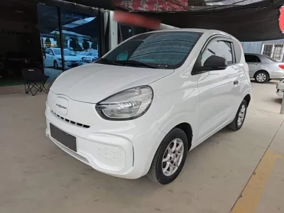 Roewe CLEVER by Colwei