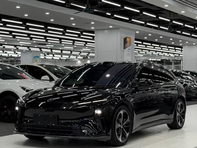 NIO ET5T