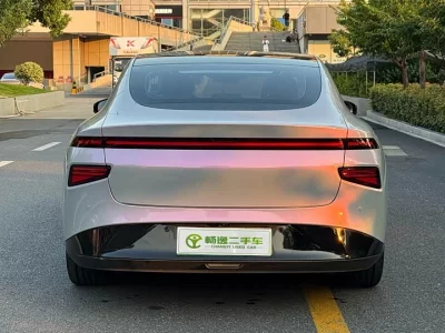 XPeng P7