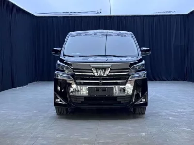 Toyota Crown Wellfire