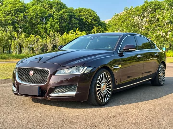 Jaguar XFL